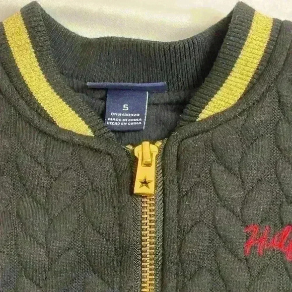 Tommy Hilfiger Girls Cable Knit Bomber Jacket  in Black embroidered logo size 5 - Picture 9 of 10